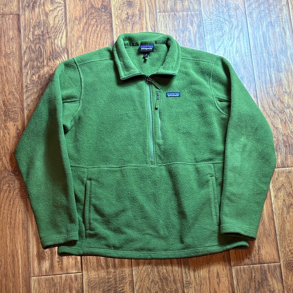 Patagonia Men's XL Zip-Up Green Sweater